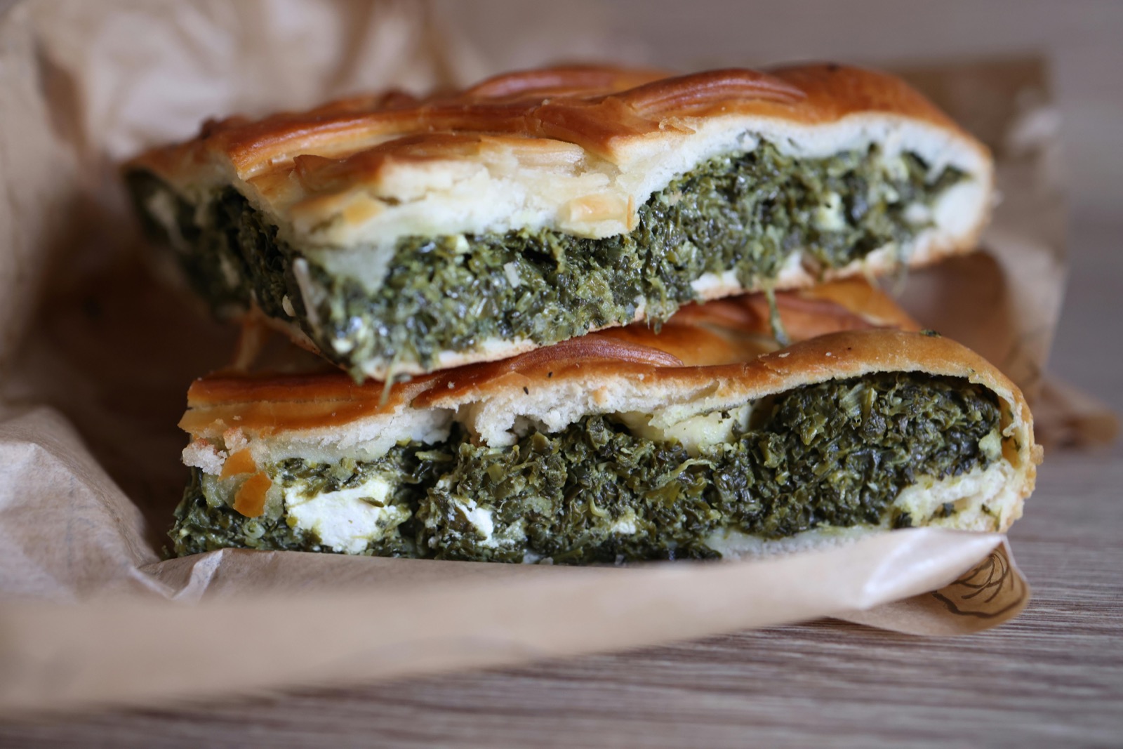 Spinazie-filo taart met feta